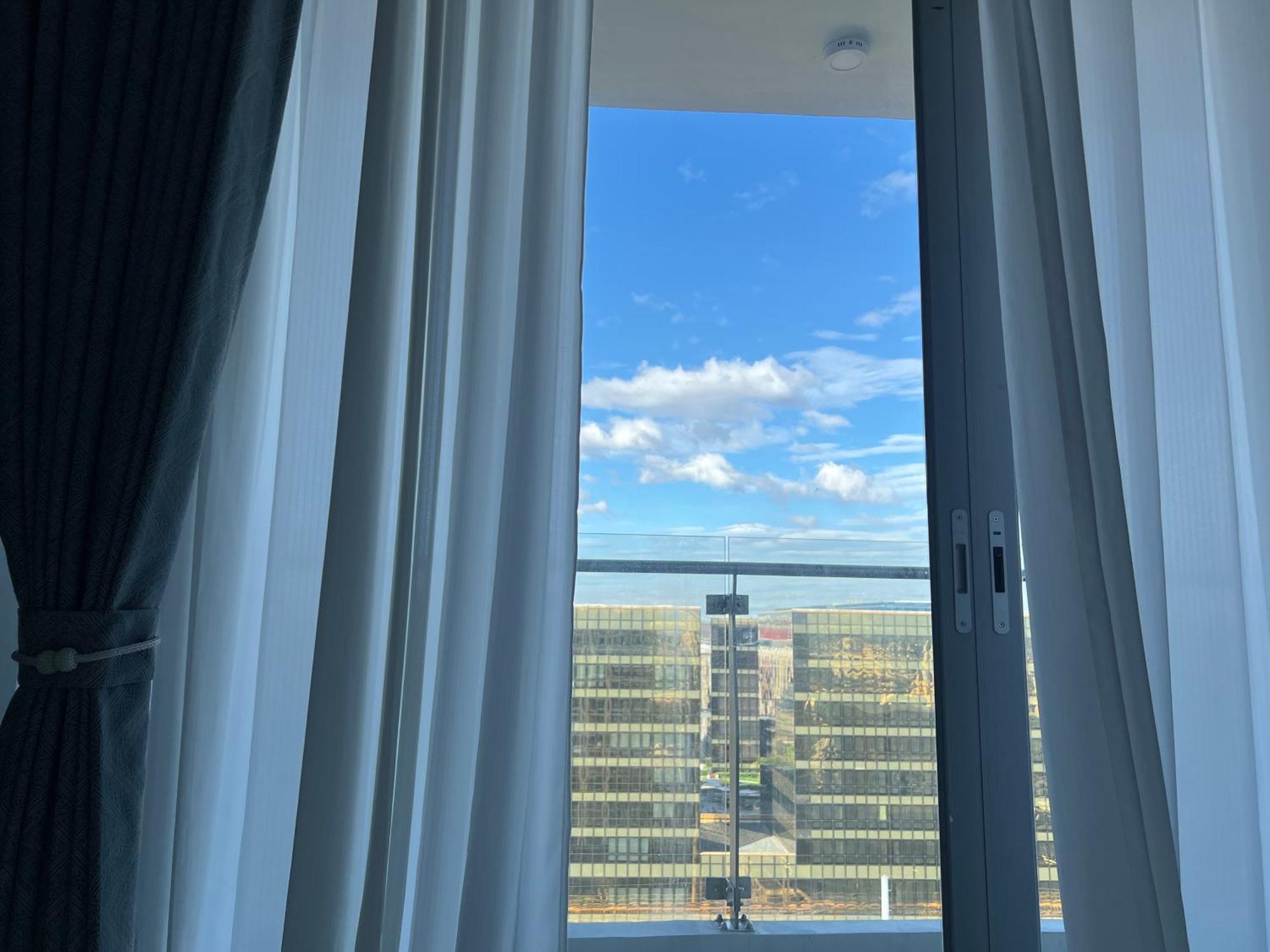 Luxurious European Style Penthouse Modern Apart Ment Cross City Of Dreams Okada Solaire Moa Airport Manila Eksteriør billede